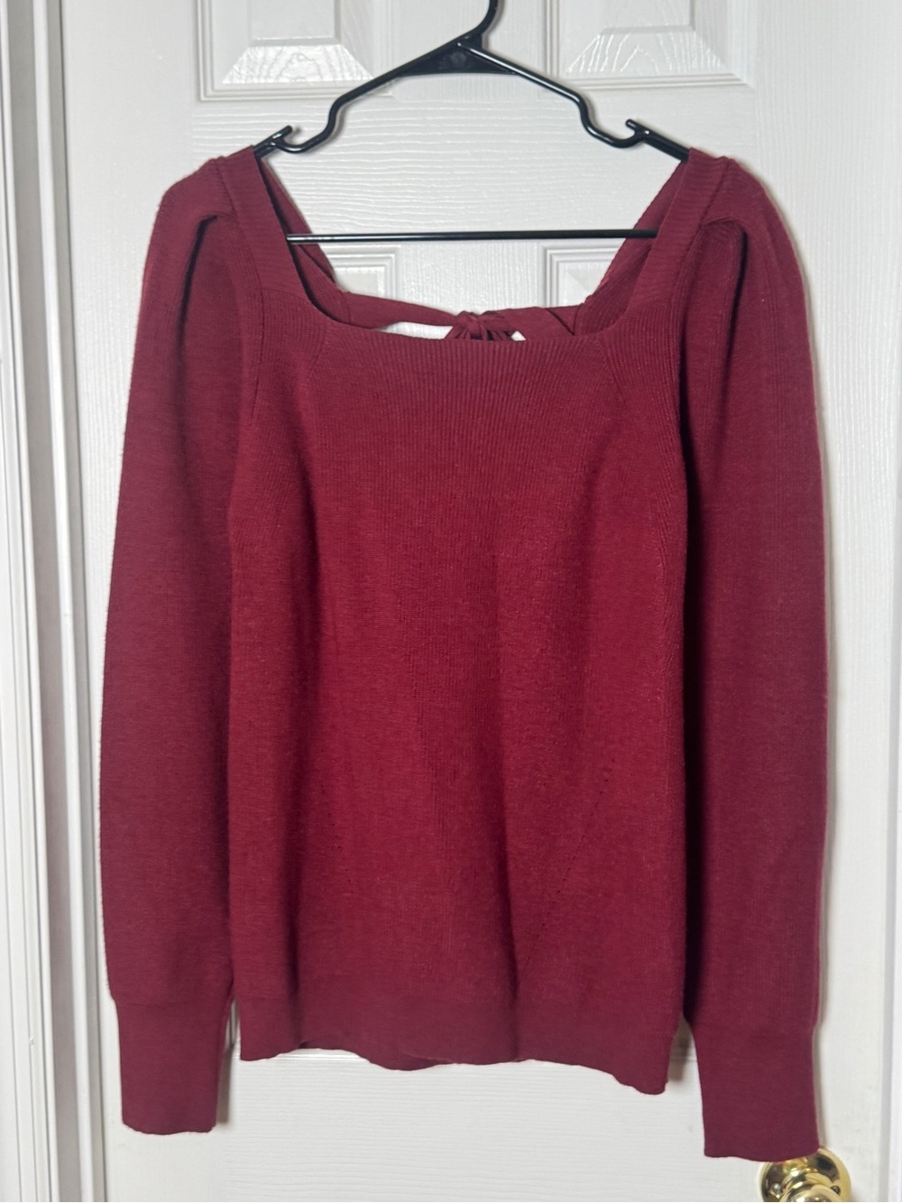 Gorgeous Blu Ivy Square Neck Puff Sleeve Sweater NWT size Large open back